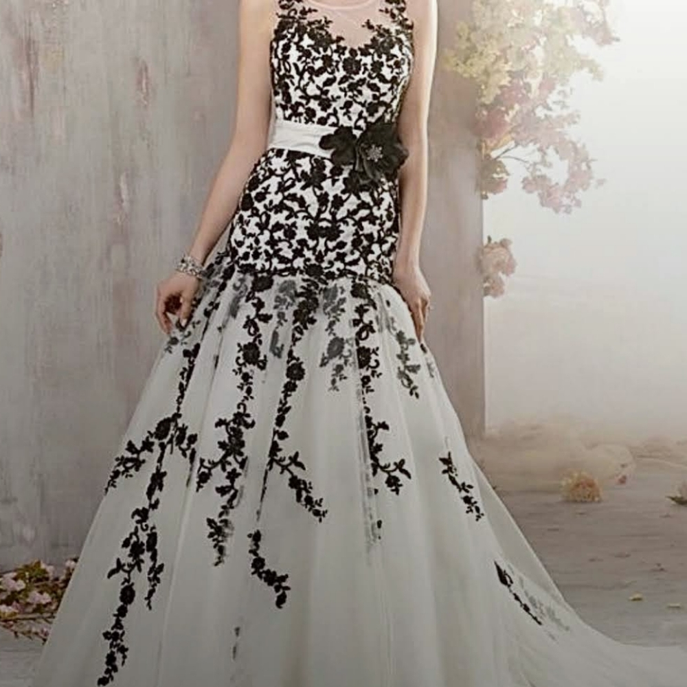 Alfred Angelo wedding dress size 0 NWT